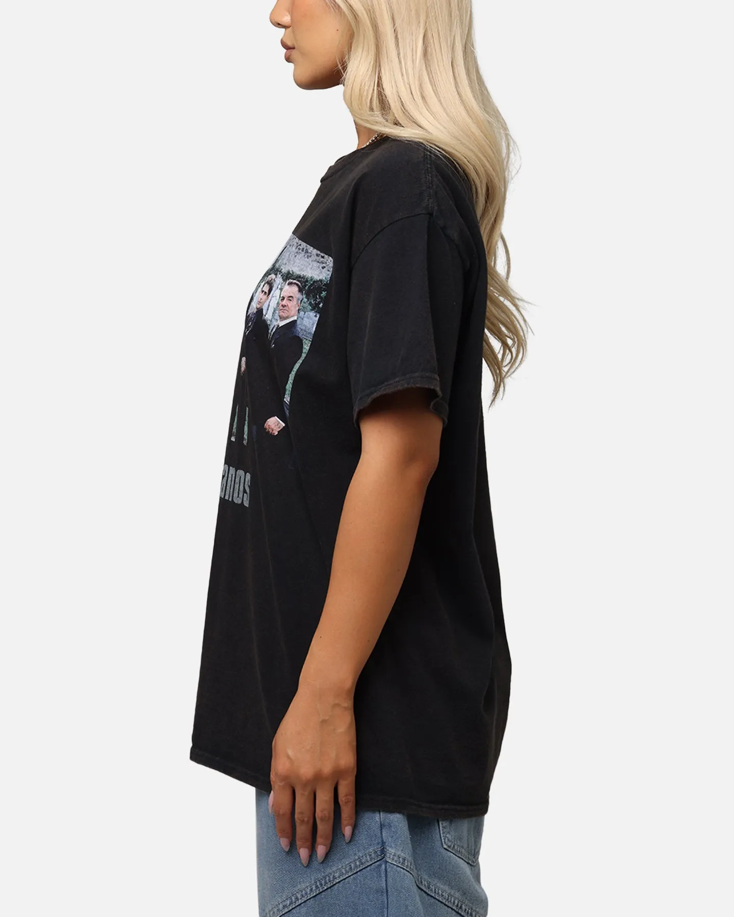 Casual and cool The Sopranos Family Portrait T-Shirt Black Vintage