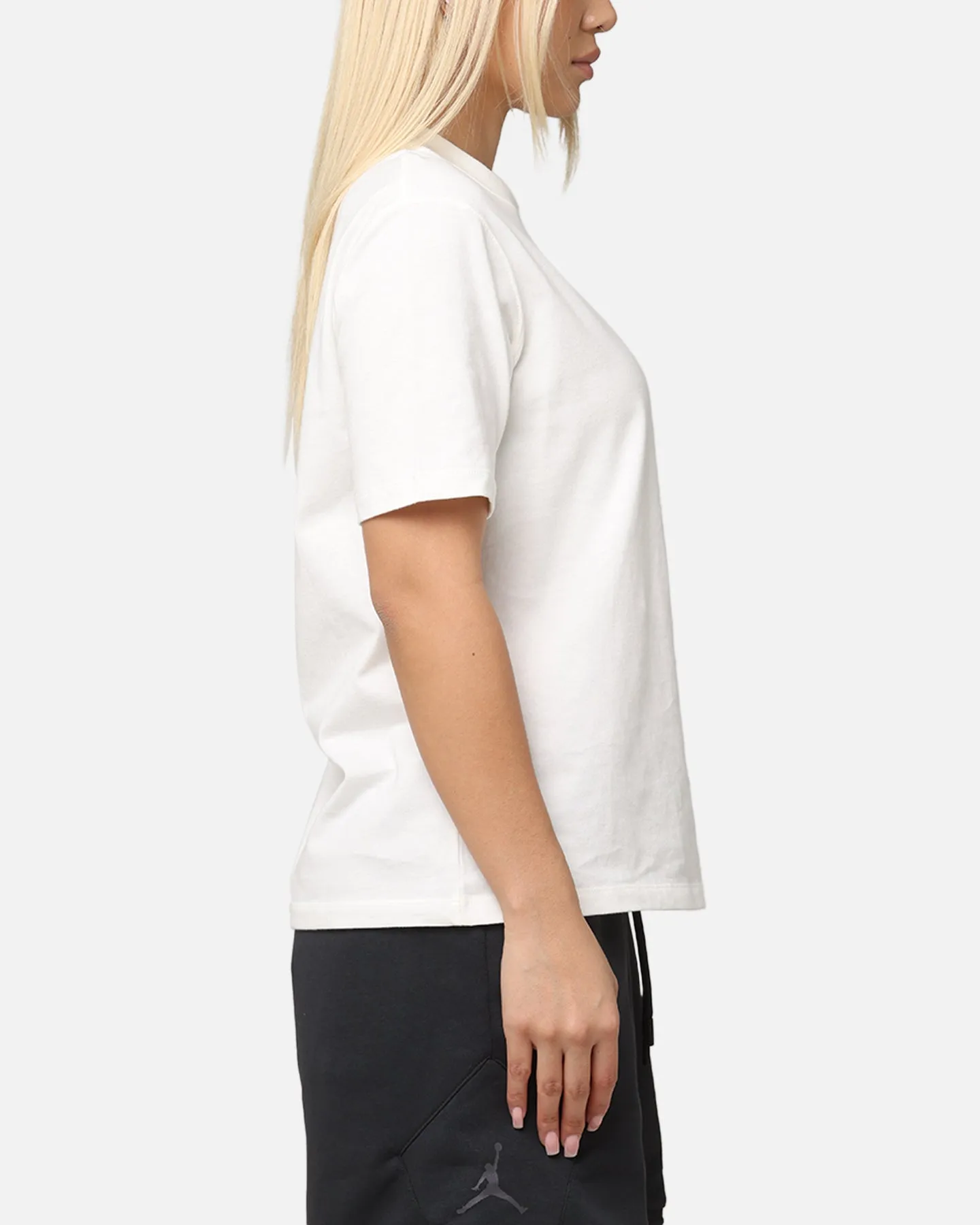Jordan Women's Paris Saint-Germain Graphic T-Shirt Rust Sail/Pale Ivory Minimal Comfort Wear Stretchable
