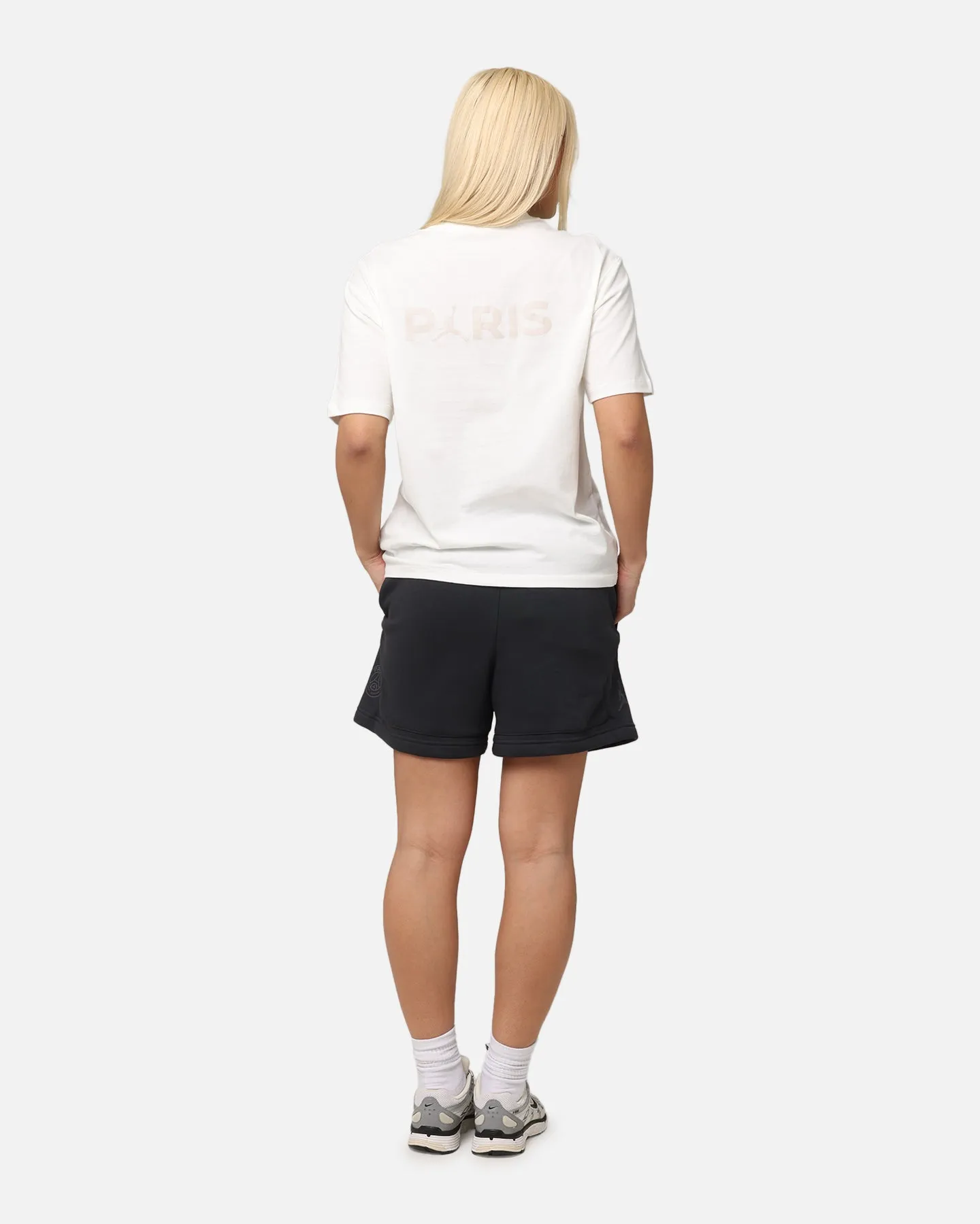 Jordan Women's Paris Saint-Germain Graphic T-Shirt Rust Sail/Pale Ivory Casual Wear Biodegradable Textile