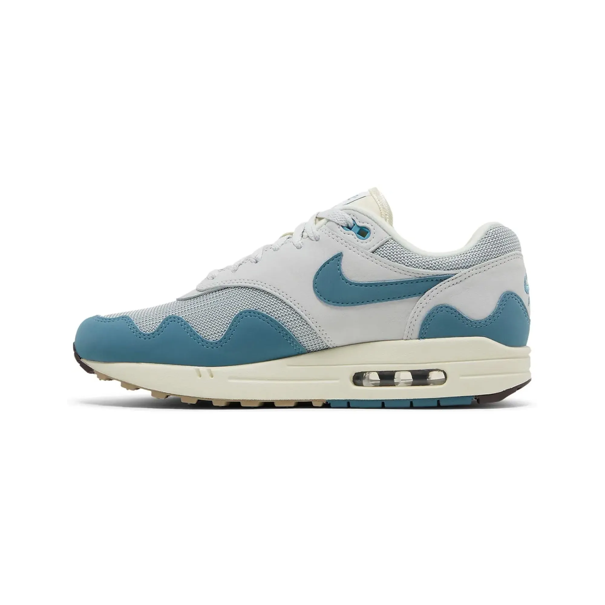 Mountain running running in light rain shoes Nike Air Max 1 x Patta Waves 'Noise Aqua' (2021)