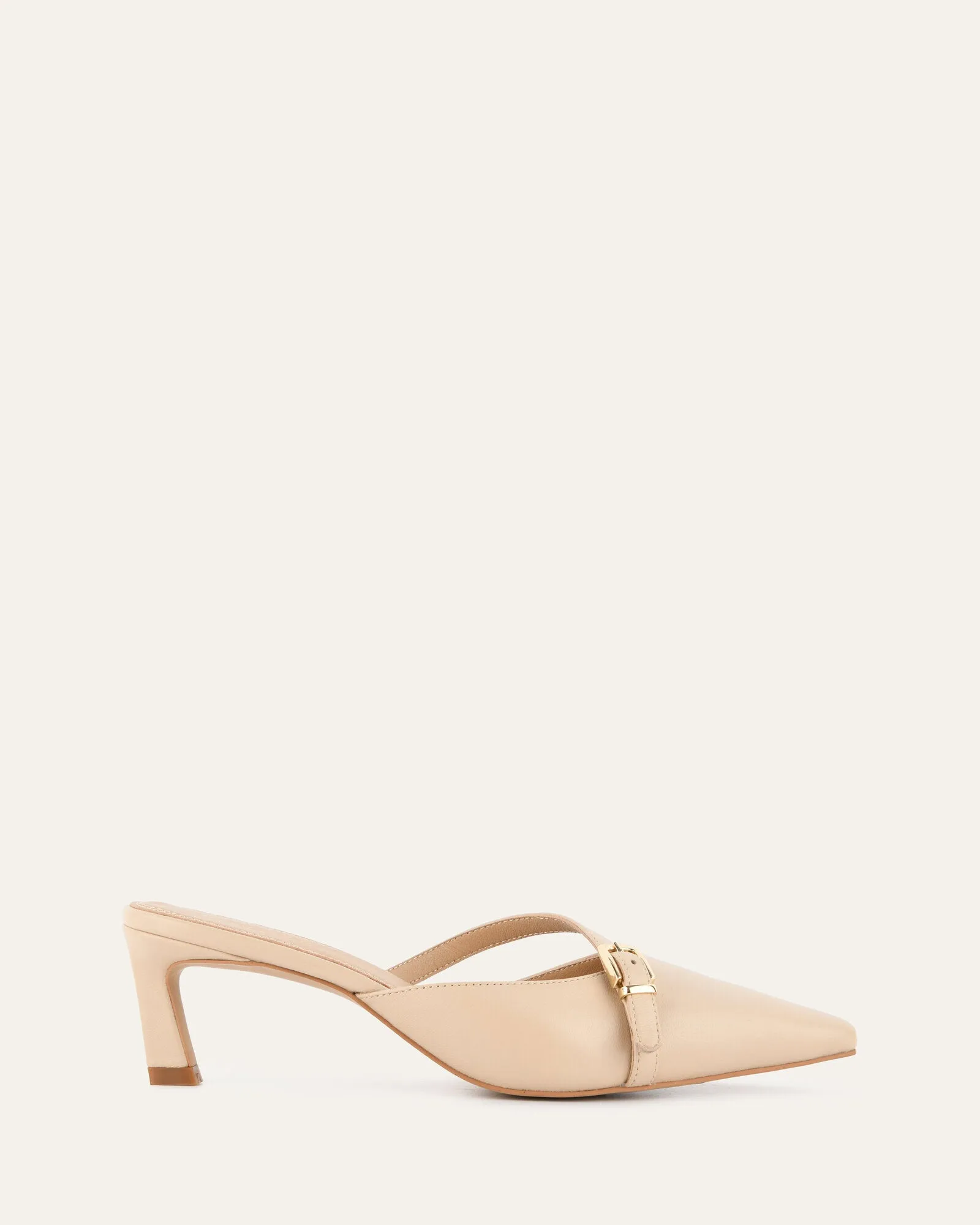 LEONA LOW HEELS SHOE SAND LEATHER Enhanced Mobility