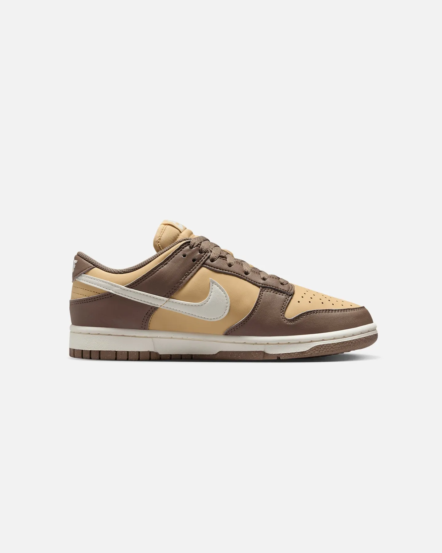 Nike Women's Dunk Low Next Nature "Mink Brown" Archaeo Brown/Sail Supportive Durable Build Minimalist Fans