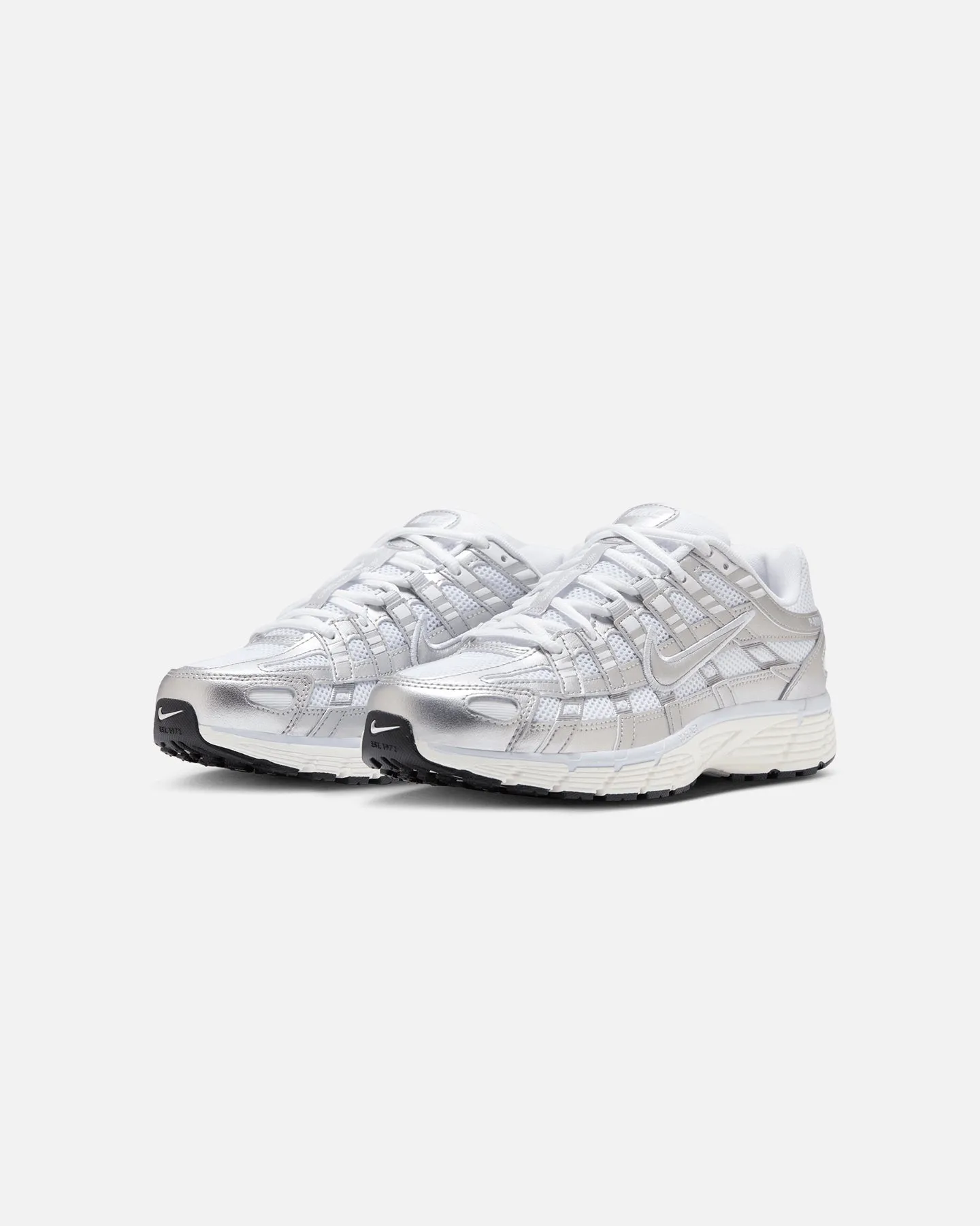 Nike Women's P-6000 White/Silver Seamless Fit Running Errands