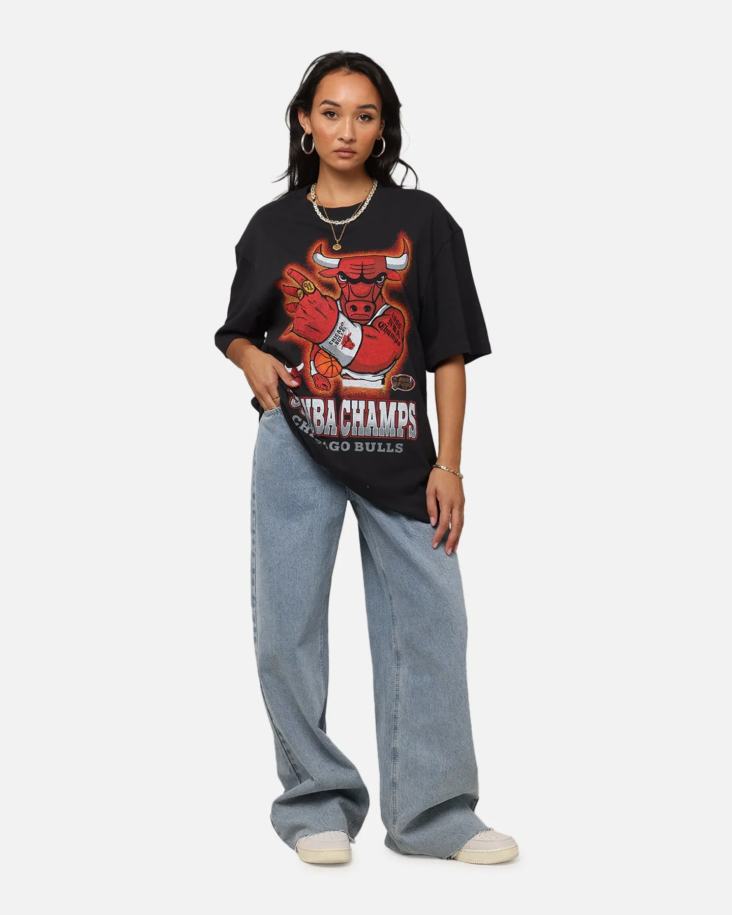 Minimalist Apparel Mitchell & Ness Chicago Bulls '96 NBA Champs T-Shirt Faded Black