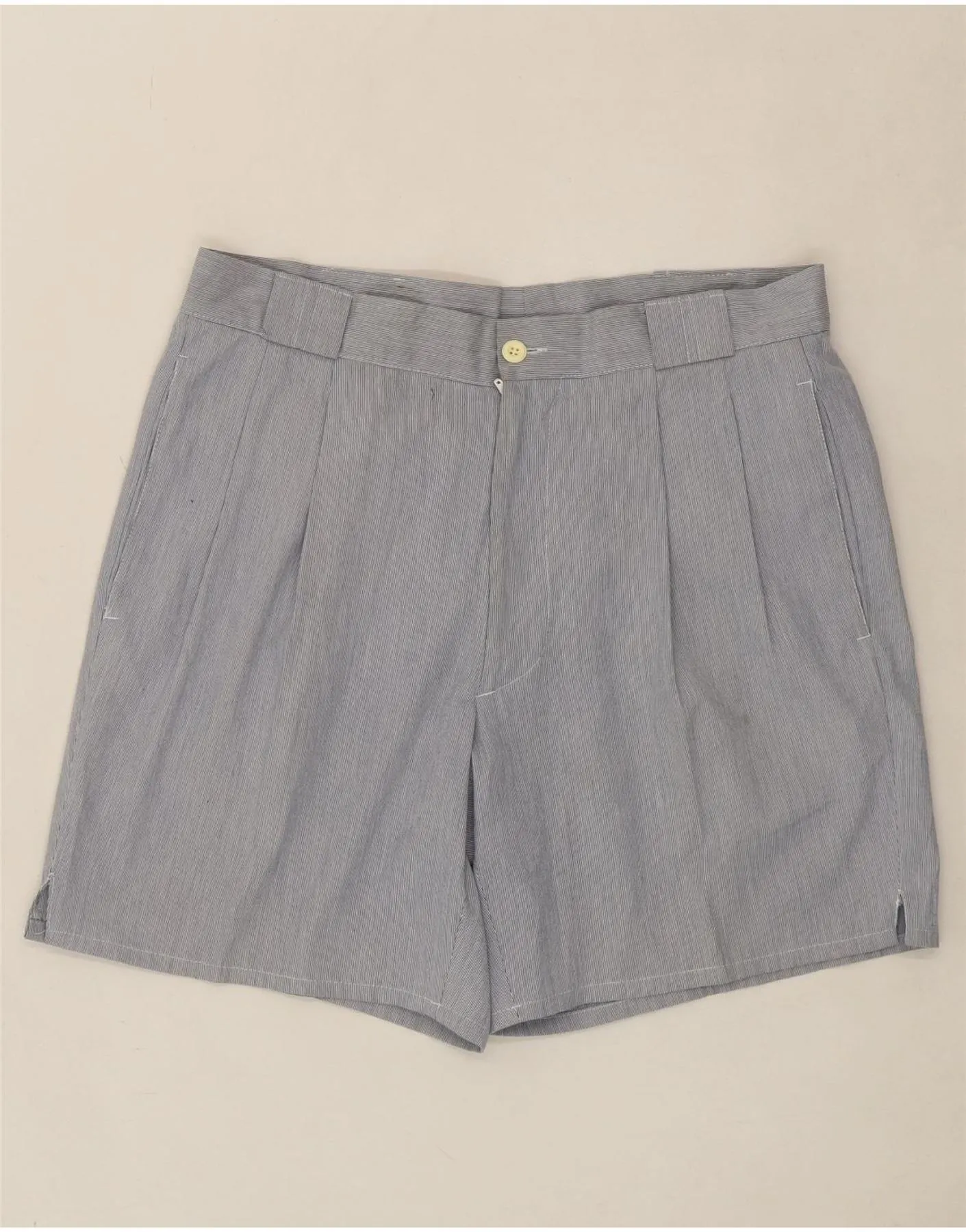 Multi Pocket Functionality Travel Comfort VINTAGE Womens Pleated Chino Shorts IT 46 Large W32  Blue Pinstripe