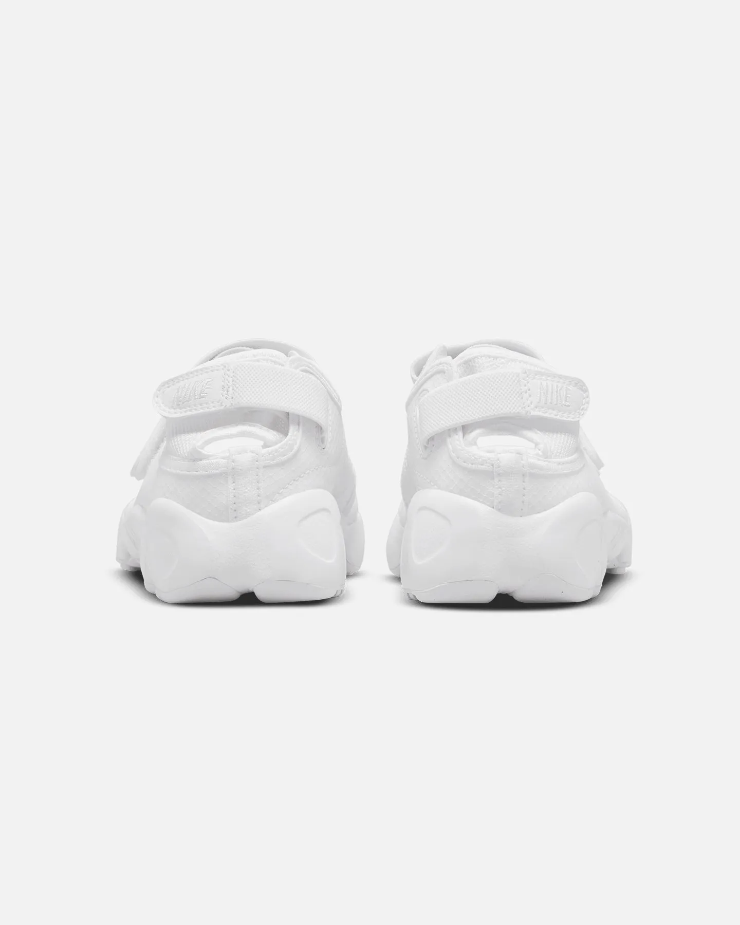 Nike Women's Air Rift Breathe White/White Padded Comfort Standing Workers Quick Dash