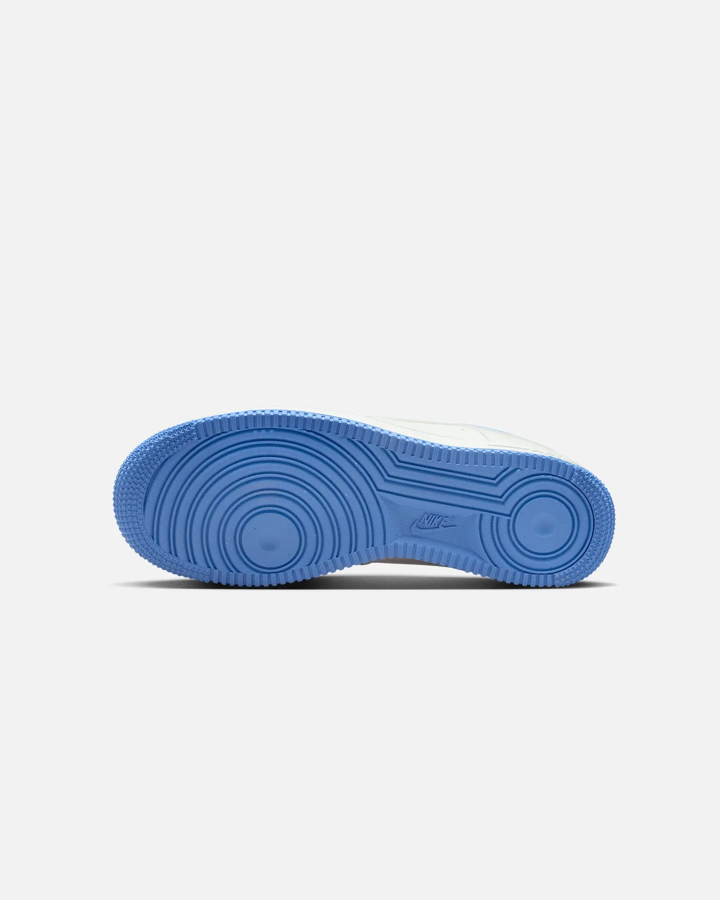 Nike Women's Air Force 1 '07 Next Nature Sail Party Mood Camera Look