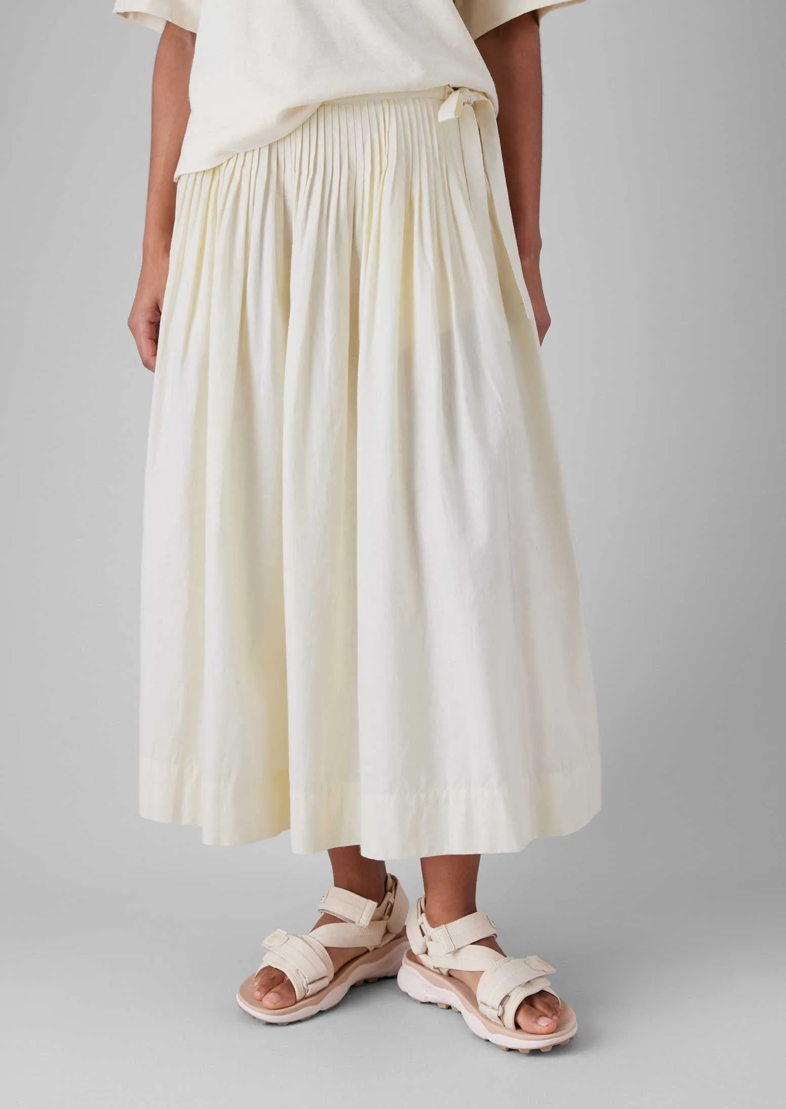 Pleated Cotton Linen Skirt | Ecru Breezy Style
