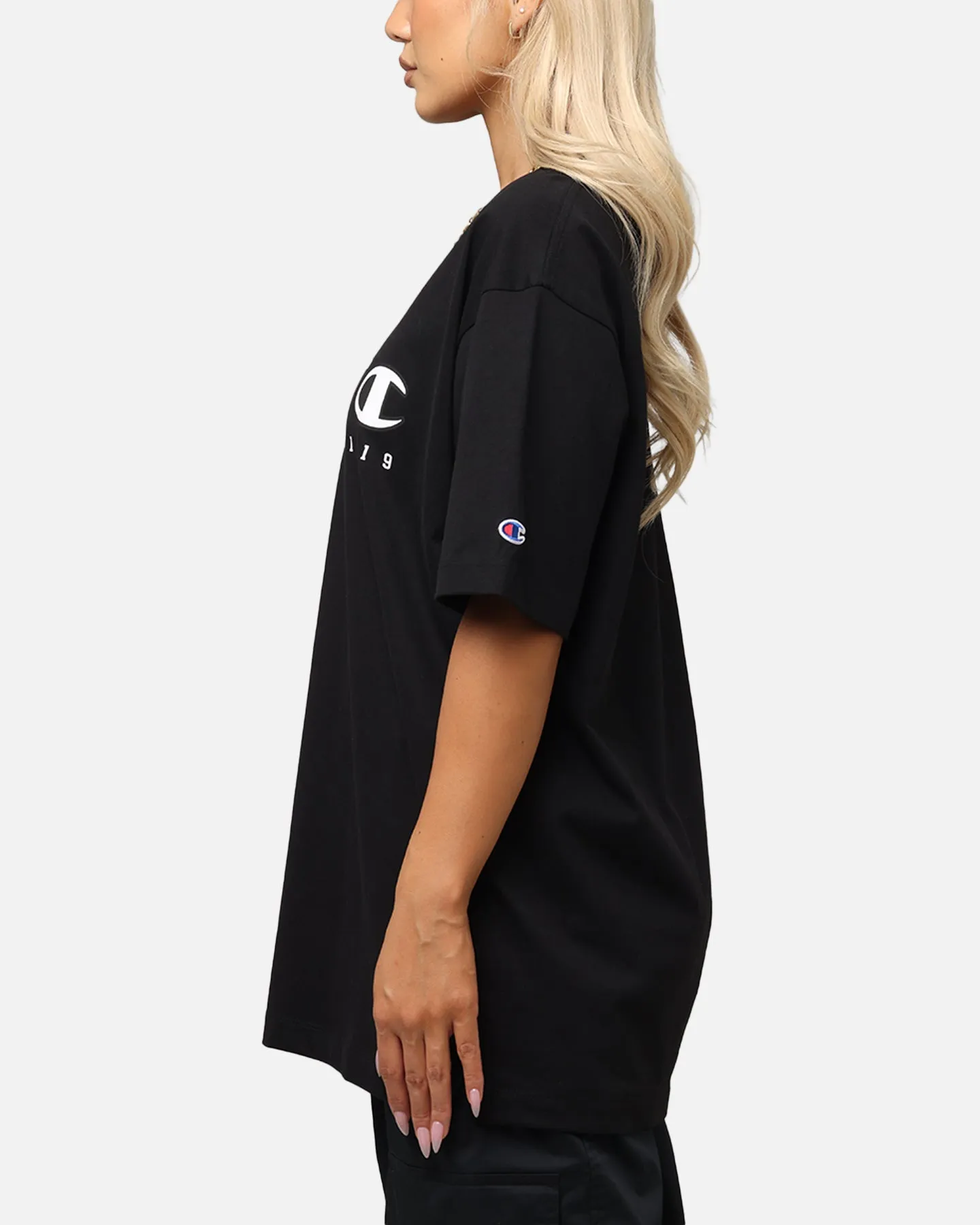 Champion Rochester Graphic T-Shirt Black OdorResistant Timeless Look Wear