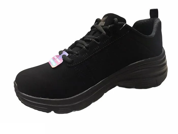 running on a treadmill at home shoes Skechers scarpa sneakers da donna Fashion Fit True Feels 88888366 BBK nero