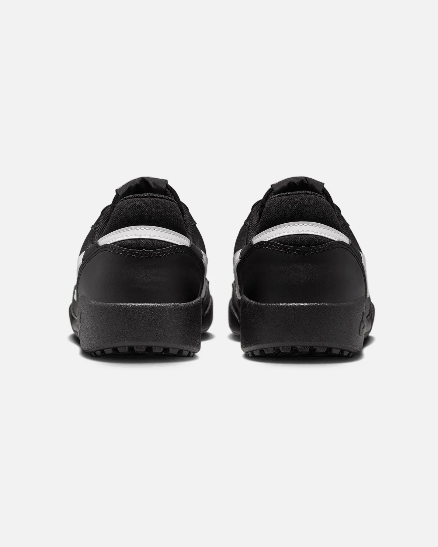 Trend Glow Travel Light Nike Women's Terra Manta Black/White