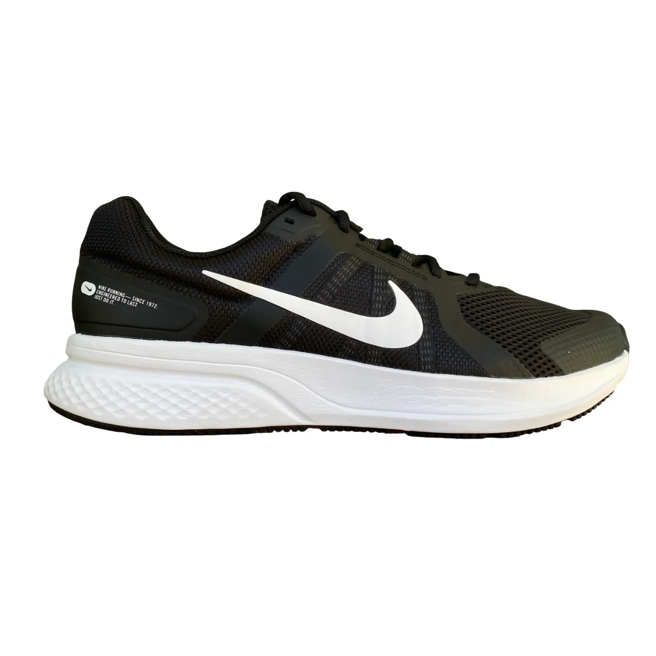supportive foam shoes Ventilation holes Nike scarpa da corsa da uomo Run Swift 2 CU3517 004 nero-bianco