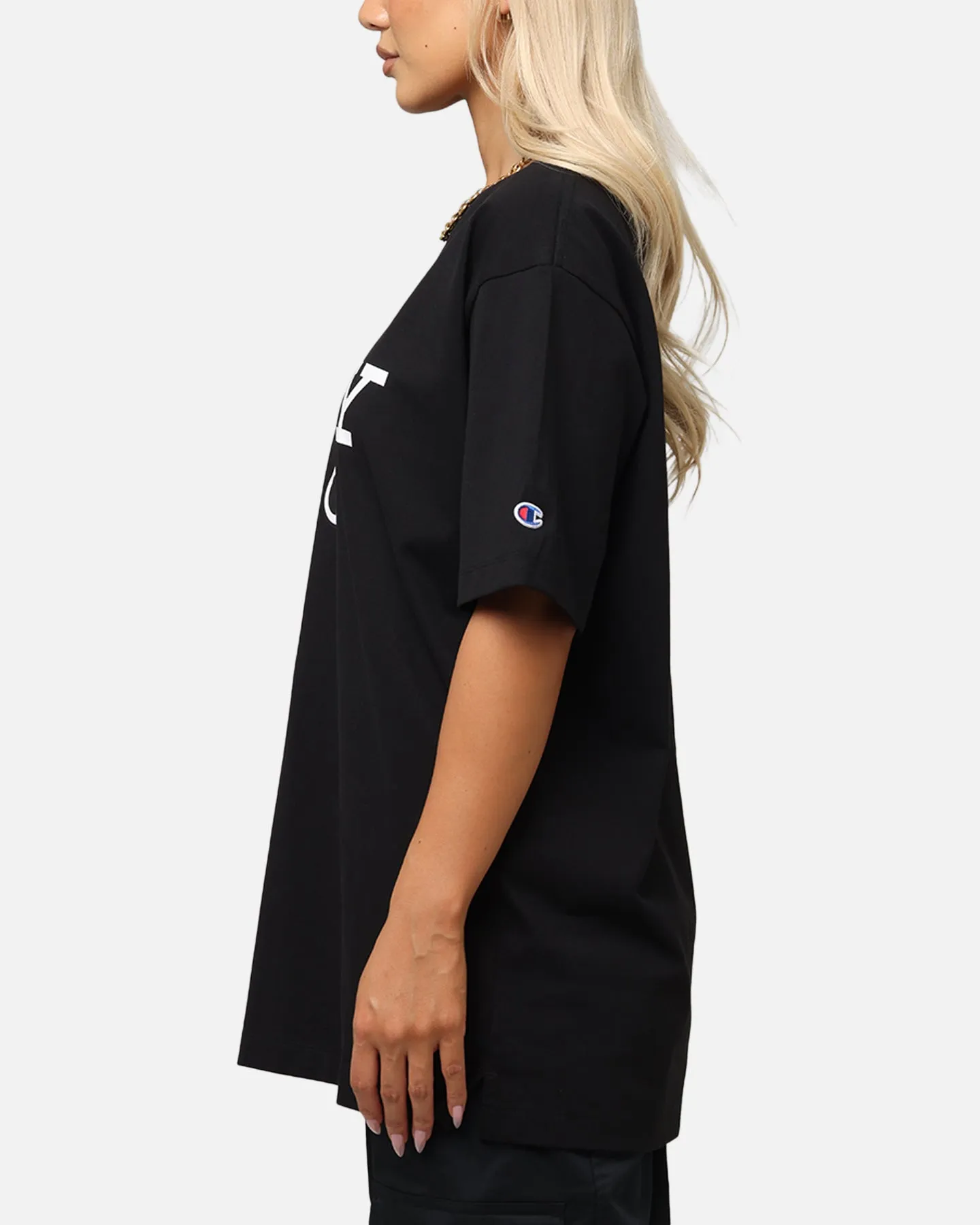 Champion Rochester Graphic T-Shirt Black Durable Ribbed Hem Easy and Relaxed