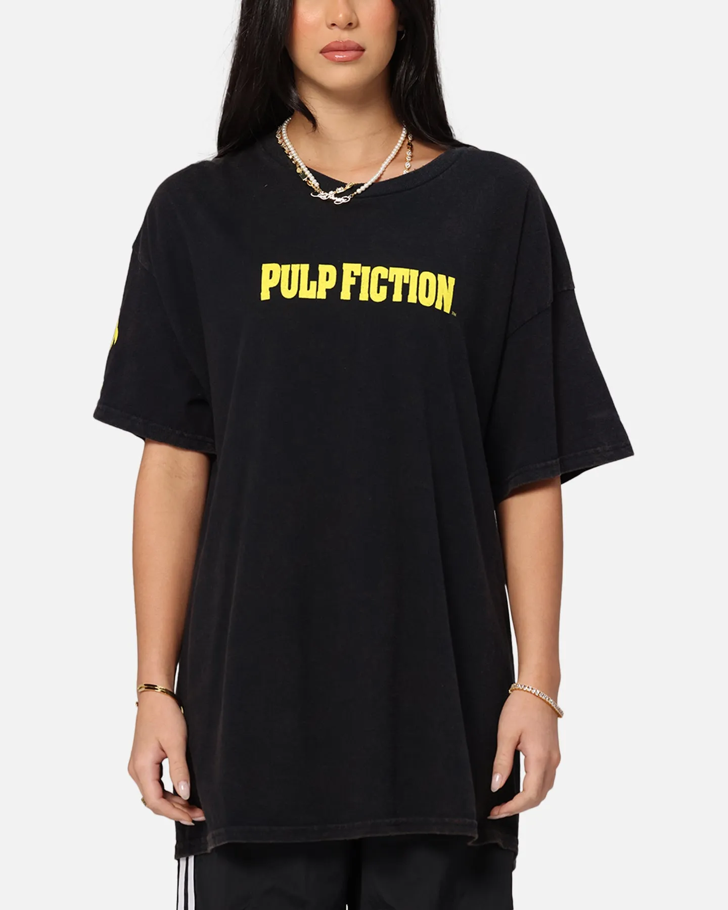 Pulp Fiction Mia Wallace Vintage T-Shirt Black Vintage Subtle Embroidery Athletic and Cool
