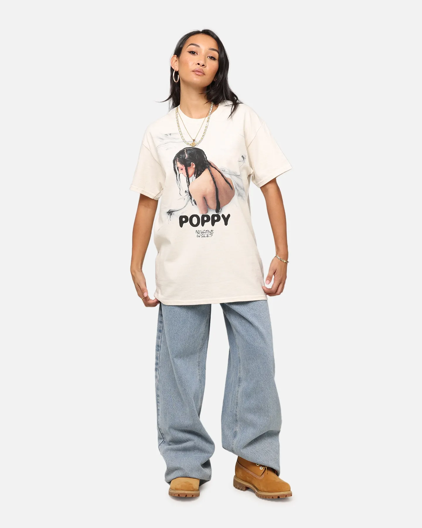 Holiday Casual Poppy Negative Spaces Track T-Shirt Off White