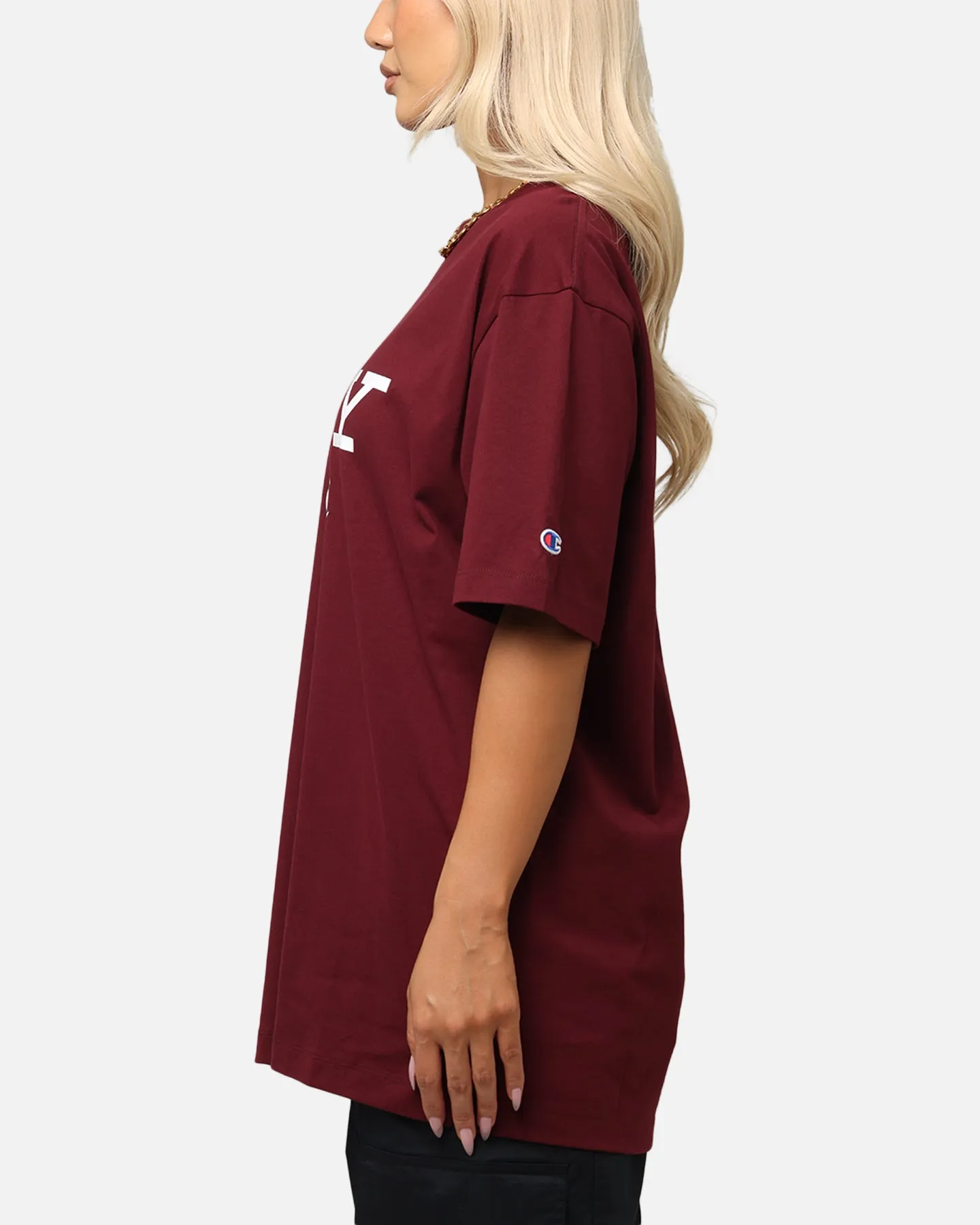 Champion Rochester Graphic T-Shirt Red Fashionable Piece