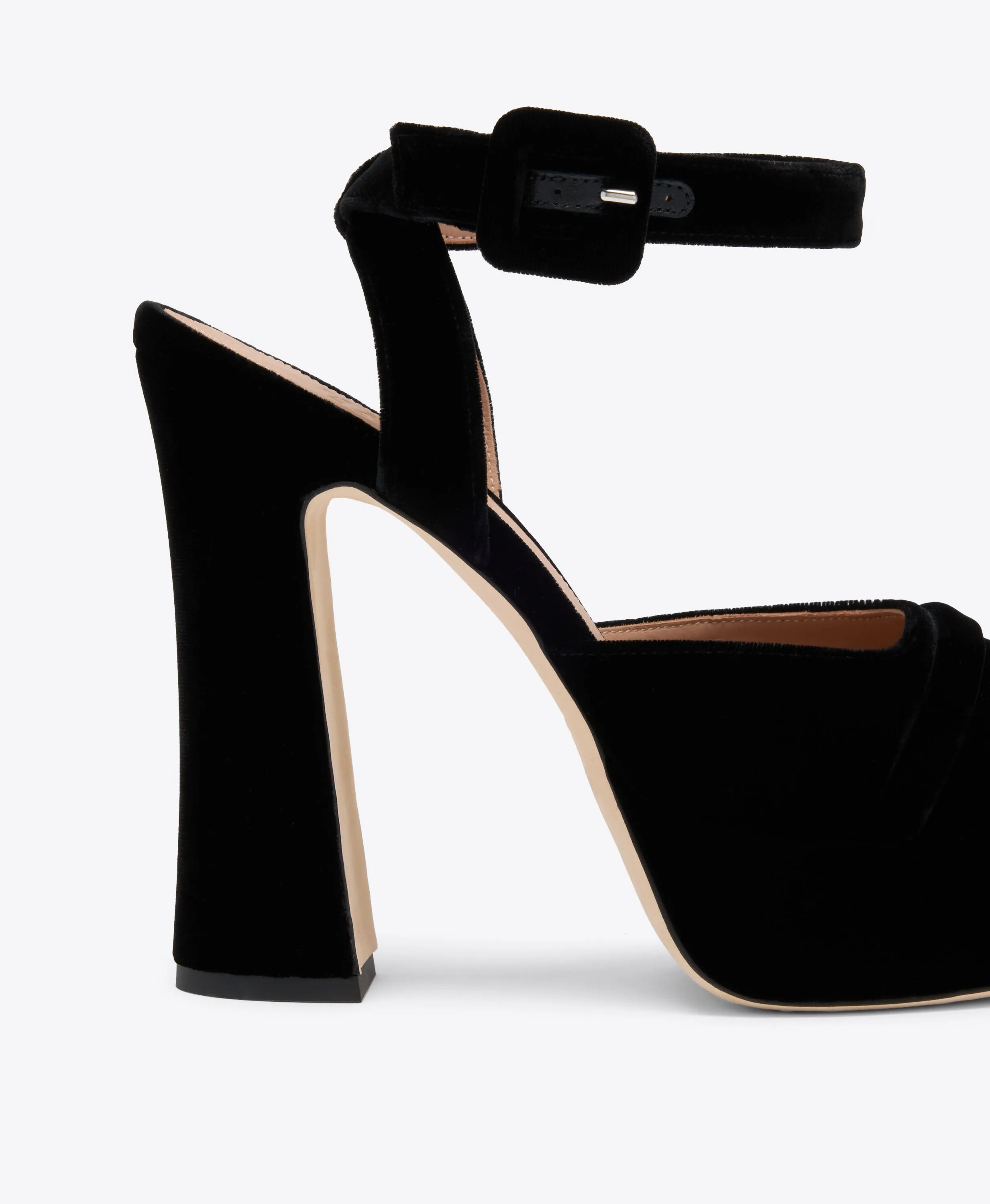 Mora Buckle 125 Black Velvet Platforms Fashionable Pumps Urban Cool