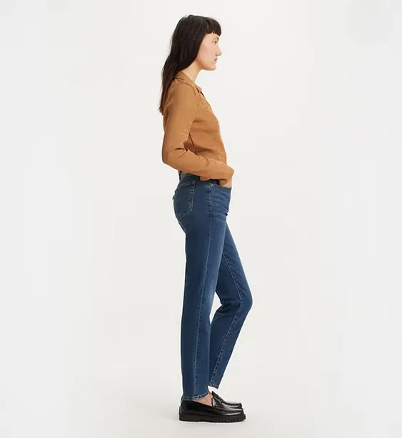Weather Proof Effortless casual Levi's pantalone jeans dritti da donna a vita alta 724? 18883-0207 indaco scuro-blu