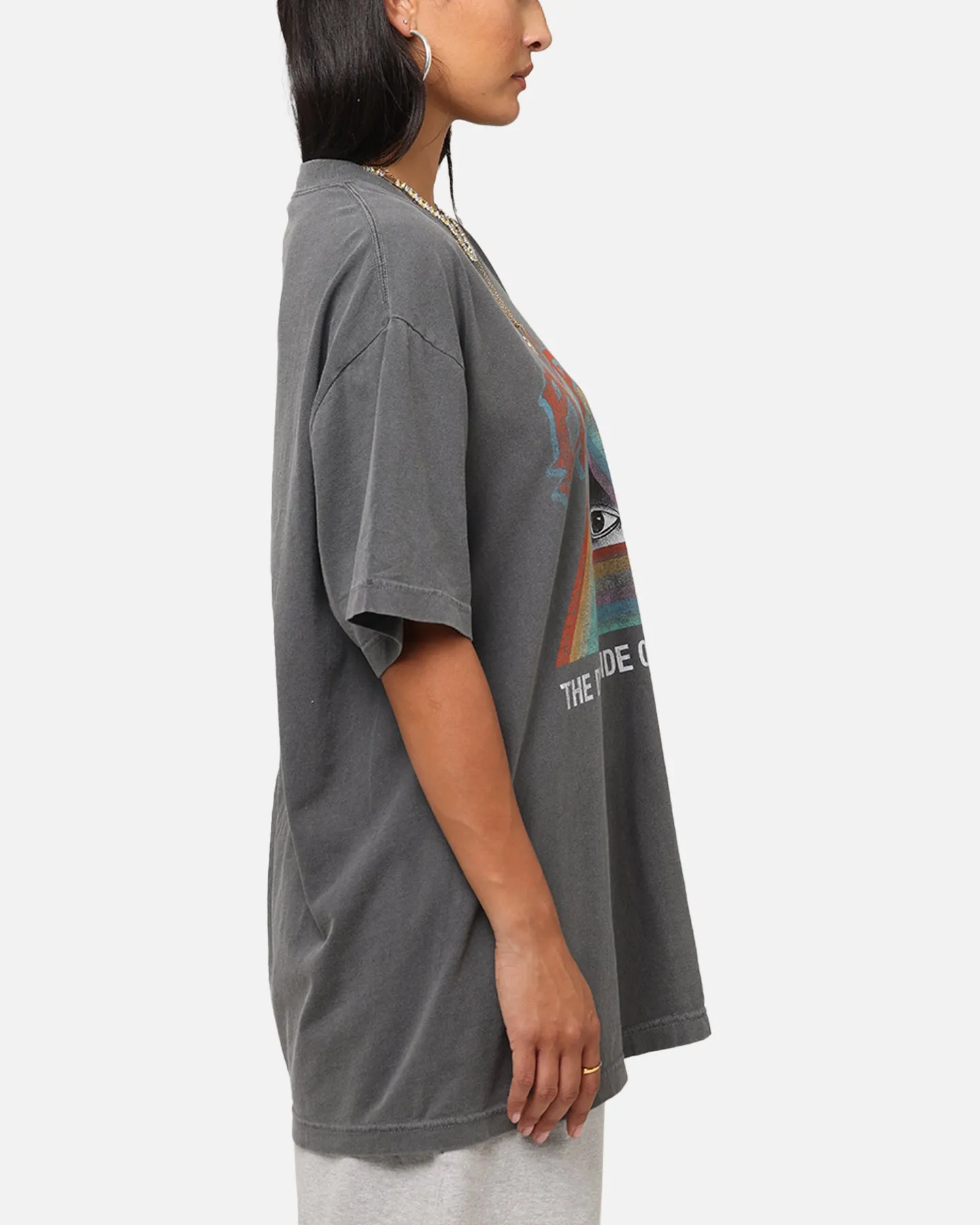 oversized but not shapeless Pink Floyd Dark Side Rainbow T-Shirt Faded Black