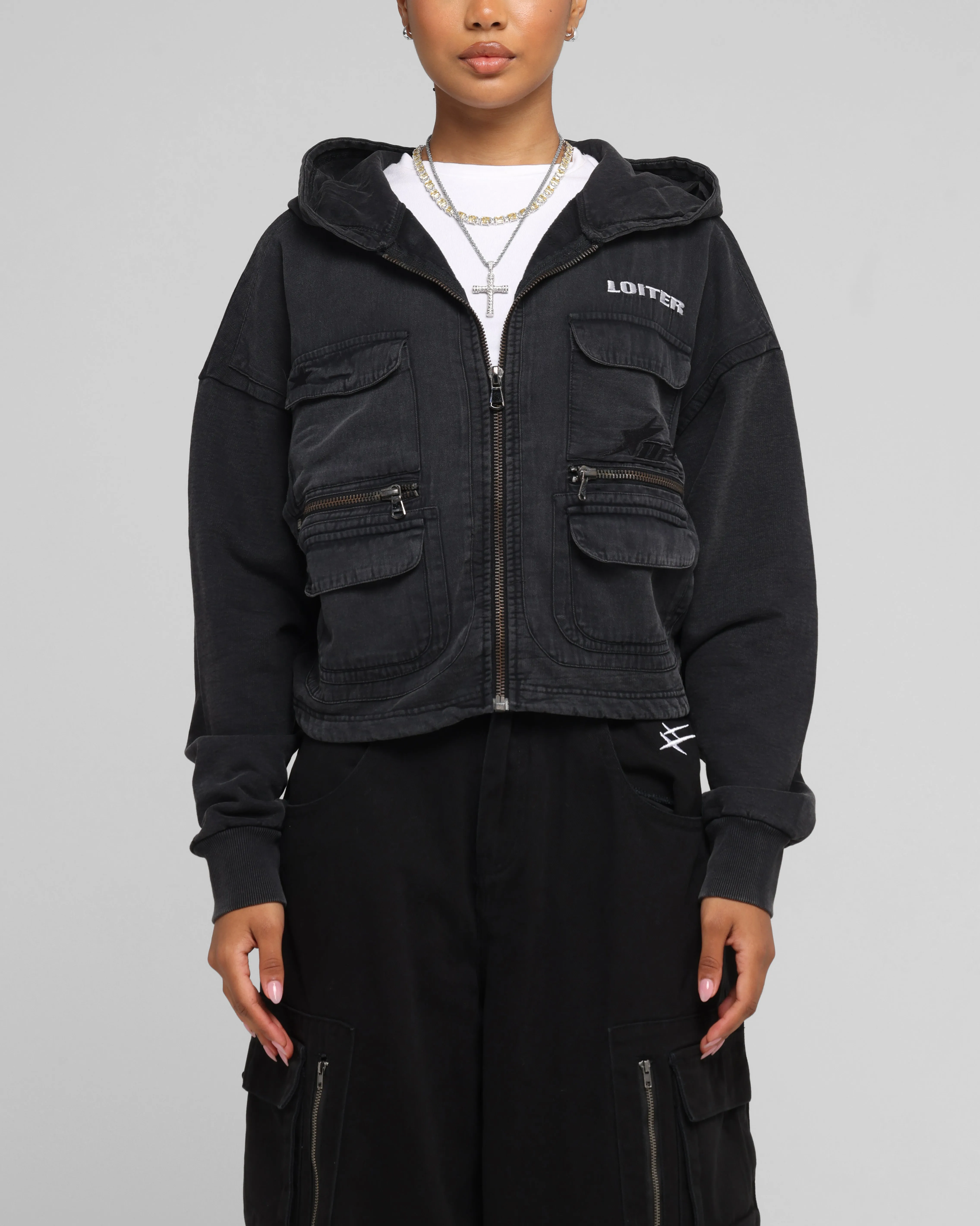 Handsome Finish Owl like Loiter Women's Utility Cropped Hoodie Washed Black