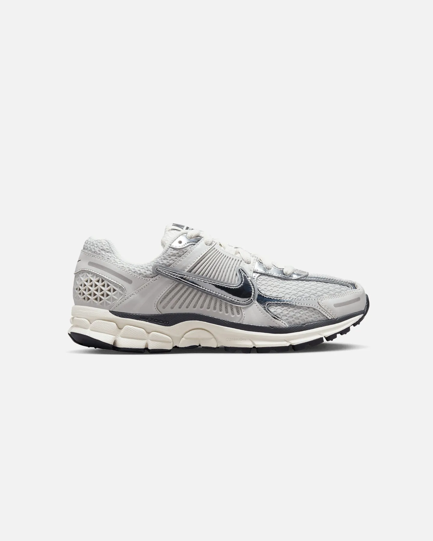 Nike Women's Zoom Vomero 5 Photon Dust/Chrome Padded Comfort Standing Workers Ankle wrap