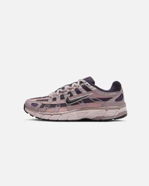 Outfit Key Stretch Fabric Travel Light Nike Women's P-6000 SE Violet