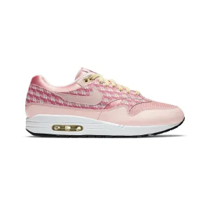 running in suburbs Nike Air Max 1 'Strawberry Lemonade' (2020)