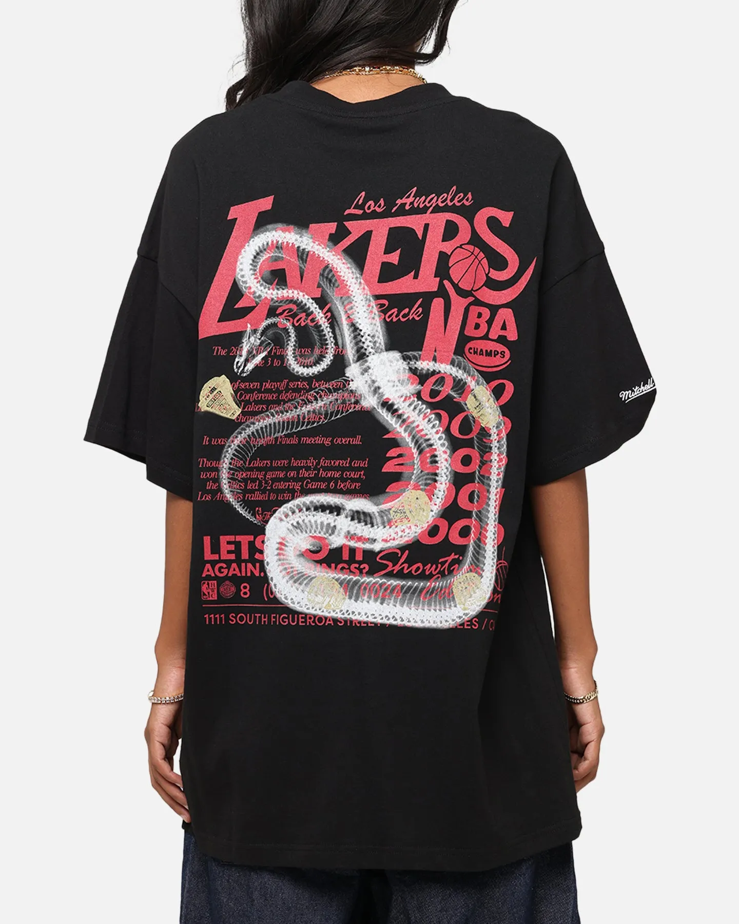 Layered Look Wear Mitchell & Ness Los Angeles Lakers Radiograph Gold Rings T-Shirt Faded Black
