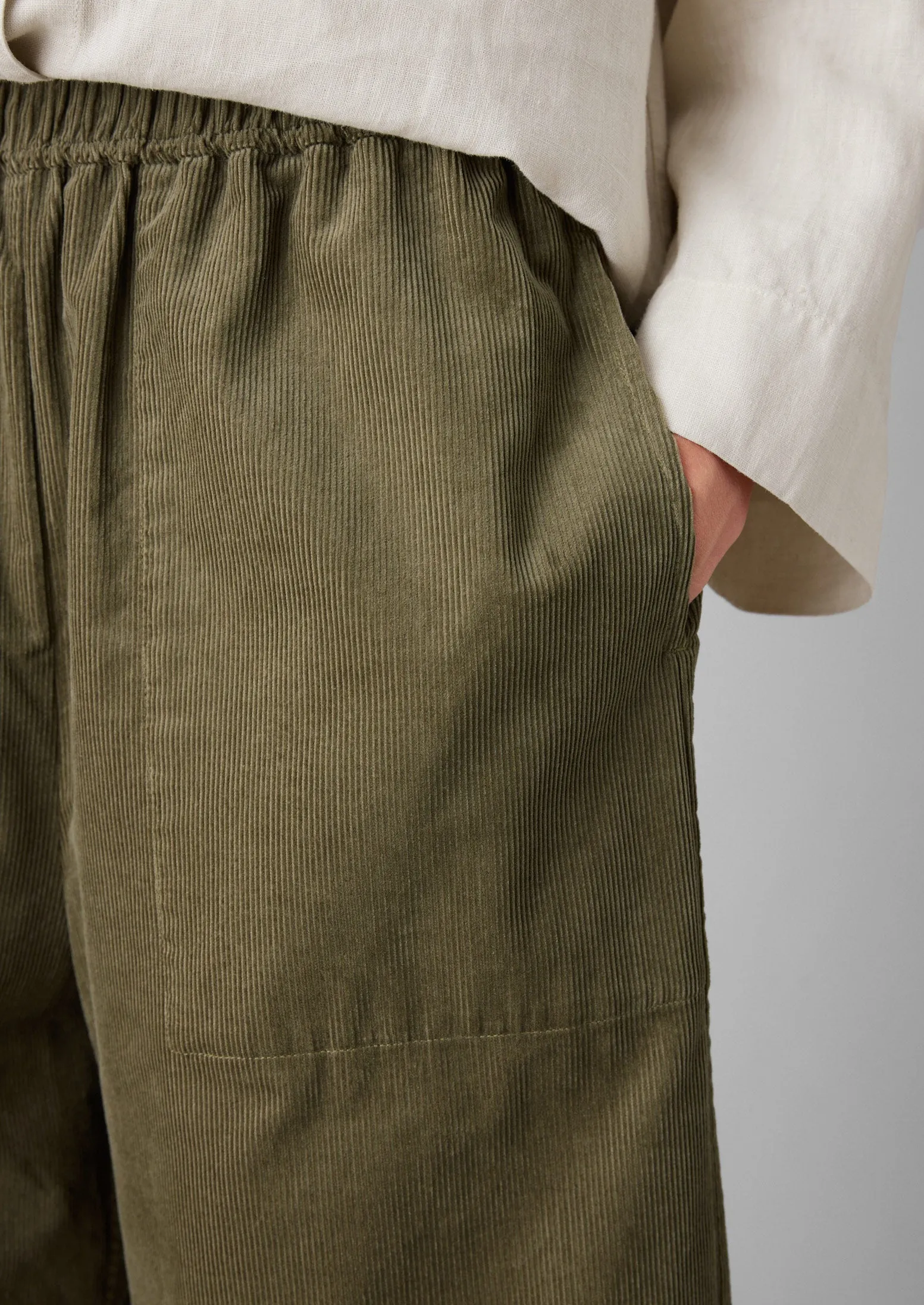 Utility Ready Organic Cord Barrel Leg Pants | Pear
