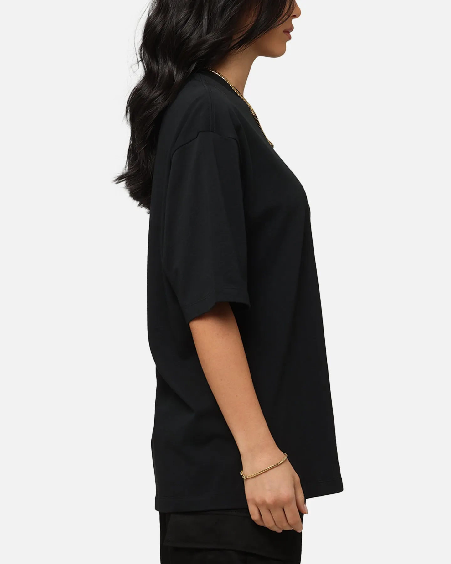 RelaxedFit Jordan Brand Sneaker Patch Crewneck T-Shirt Black/Varsity Red