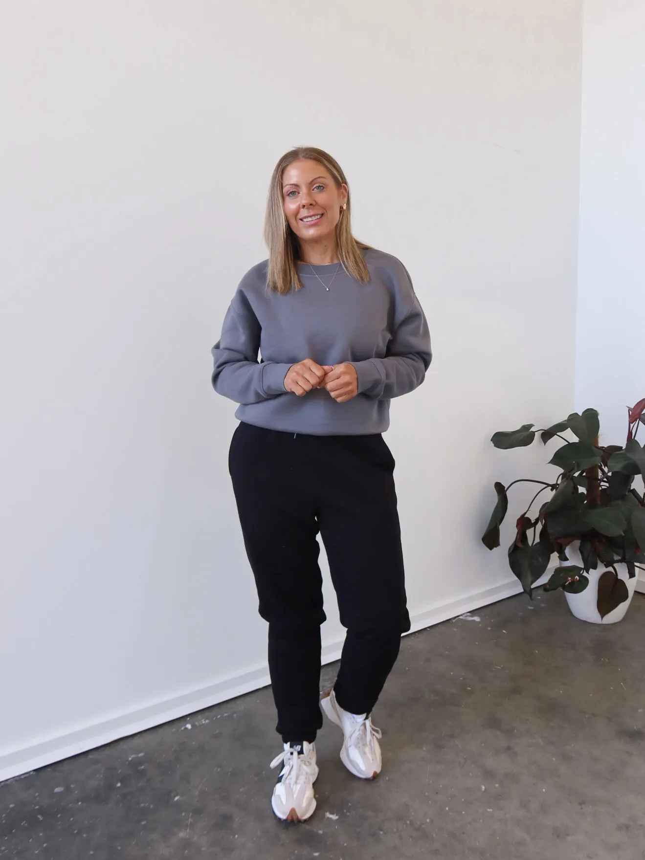 Gracie Relaxed Crew - Shadow Golf wear