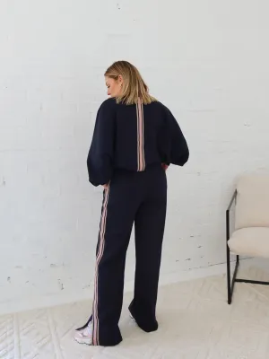 Sullivan Sweatshirt - Navy mountain style
