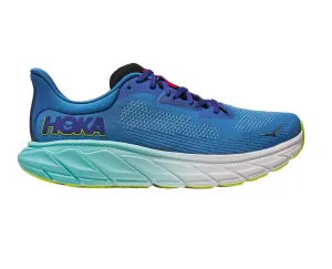 Hoka One One scarpa da corsa da uomo Arahi 7 1147850/VRTL blu ciliegia running in a metal bridge area shoes