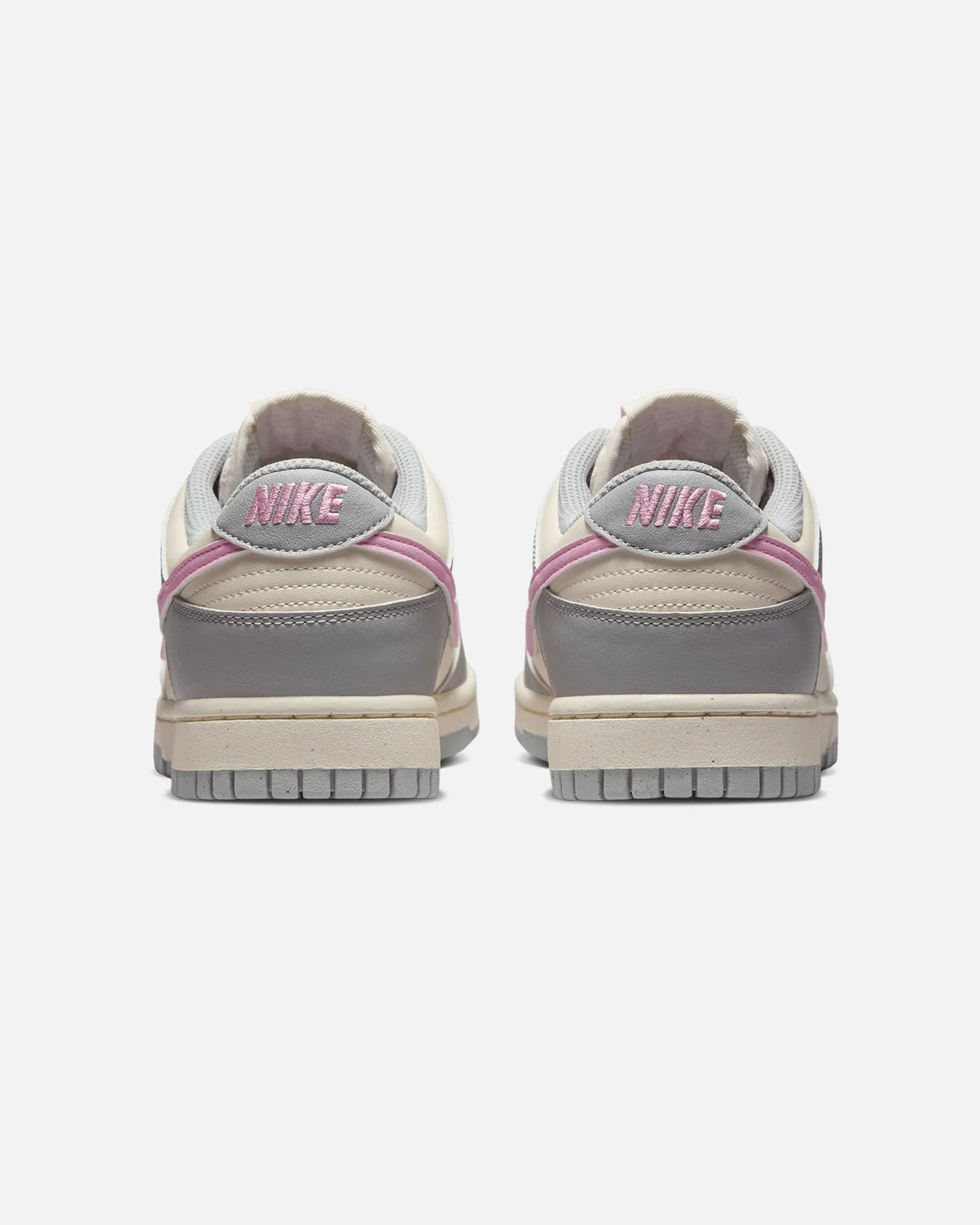 King Walk Nike Women's Dunk Low Next Nature Smoke Grey/Pink Rise