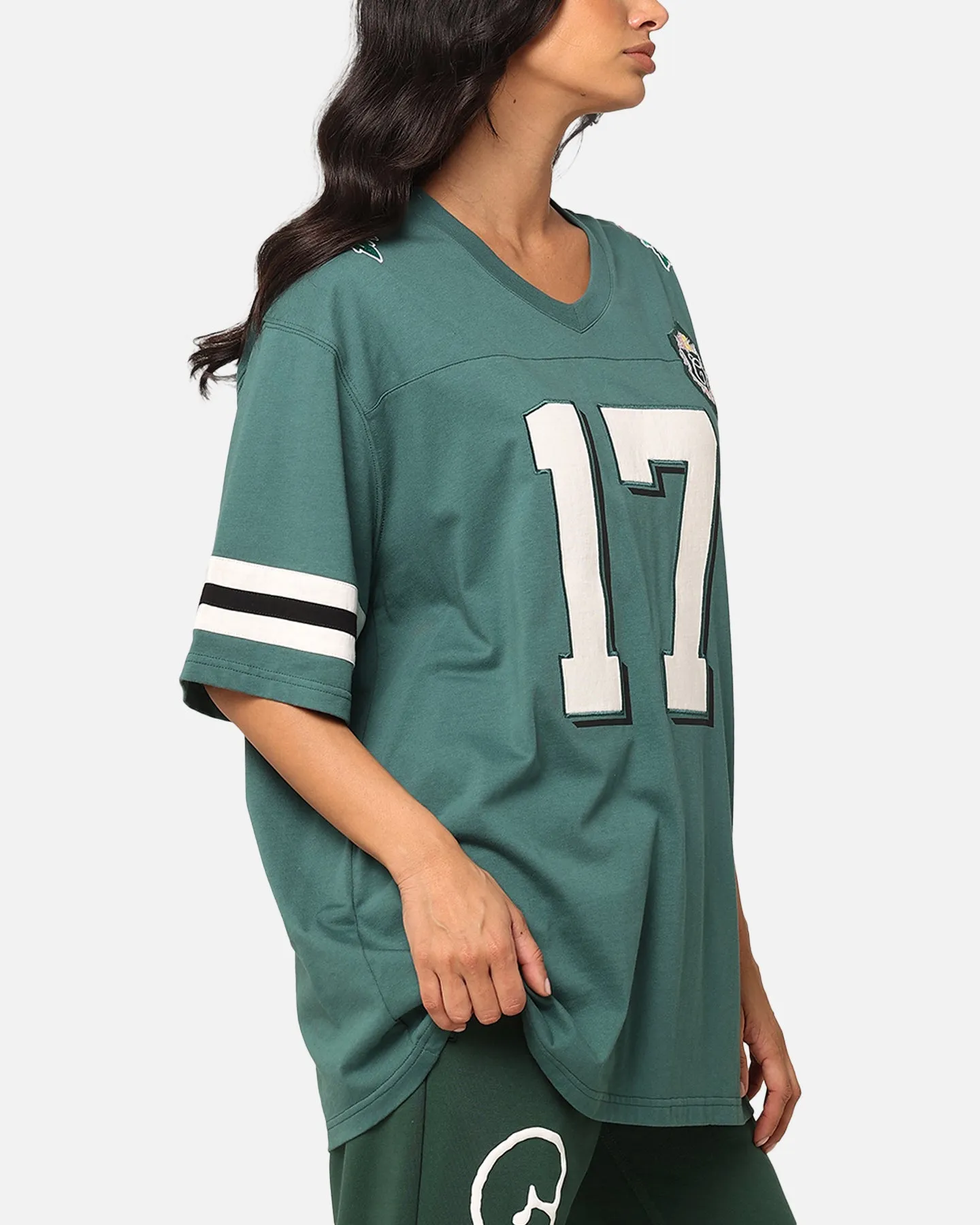Timeless and Chic Fashionable Layer Carre Rose Bowl Football T-Shirt Green