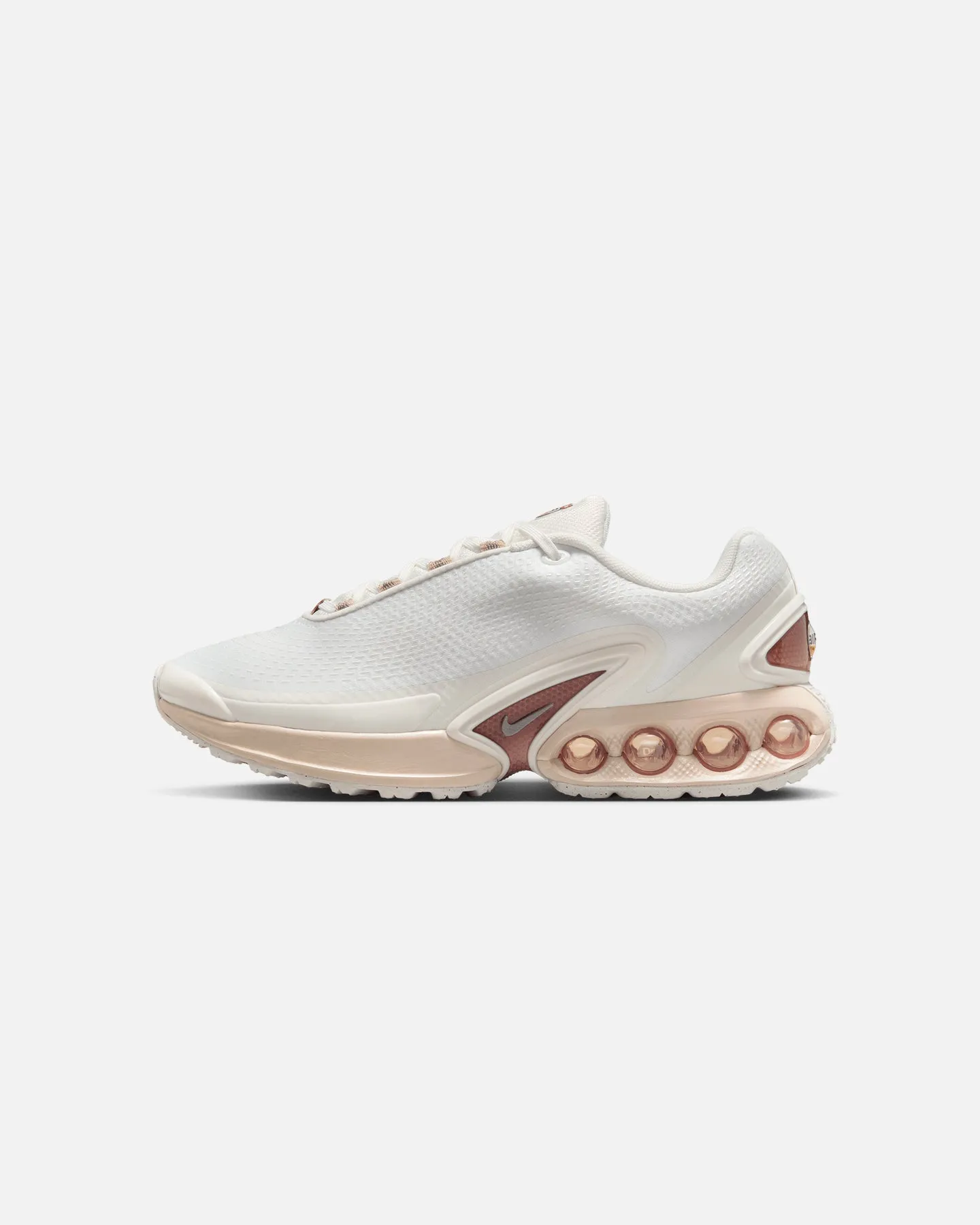 Nike Women's Air Max DN Summit White Quick Motion Moisture wicking