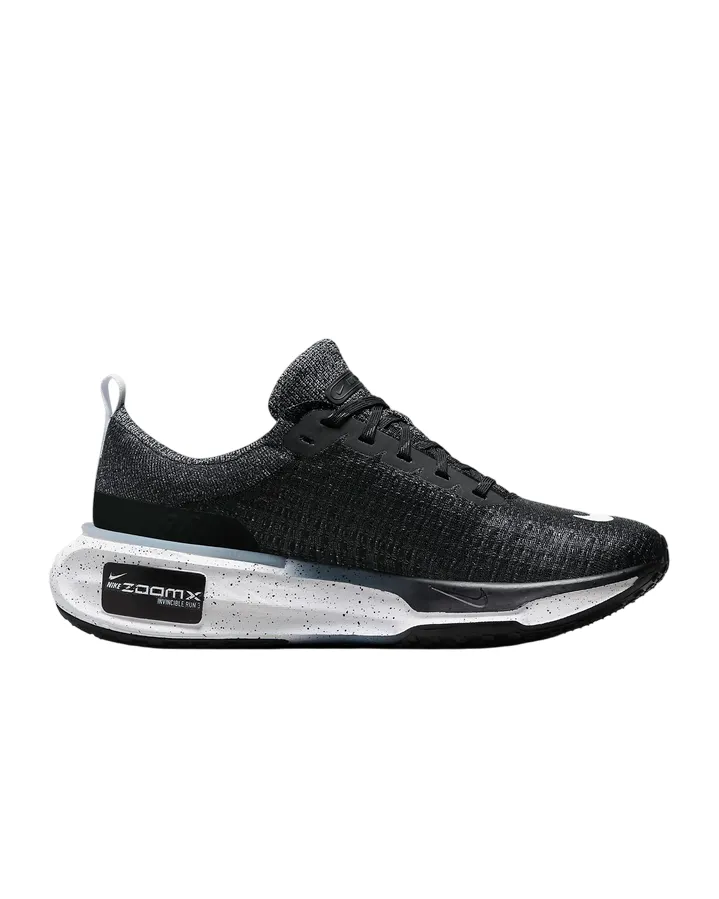 running in a concrete bridge area shoes spring shoes Nike scarpa da uomo da corsa Invincible 3 Road DR2615-002 nero-bianco
